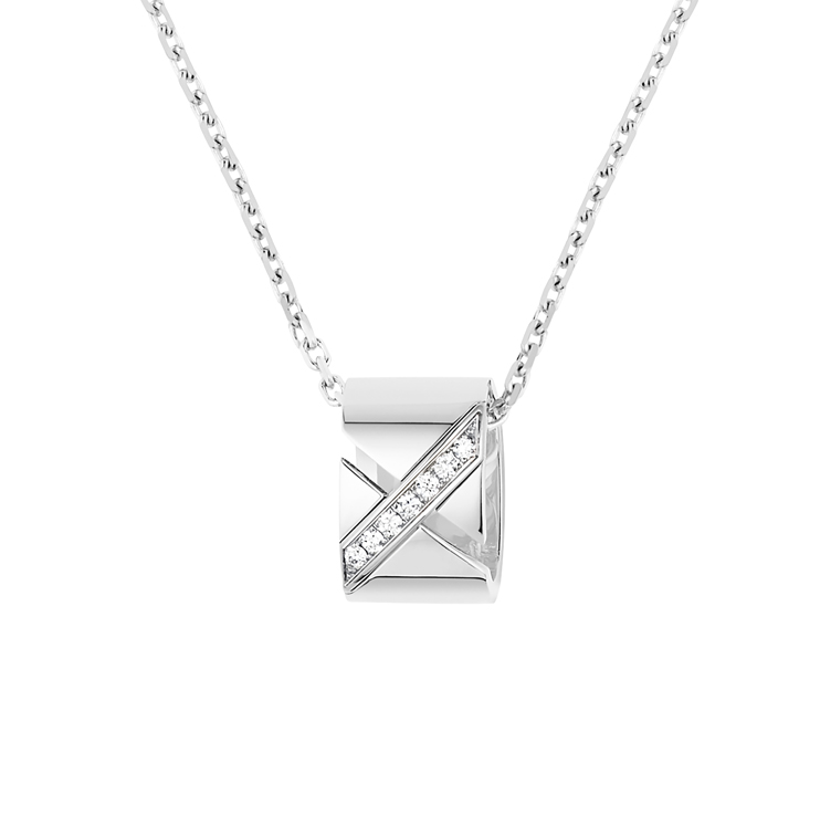 Chaumet Liens Evidence pendant